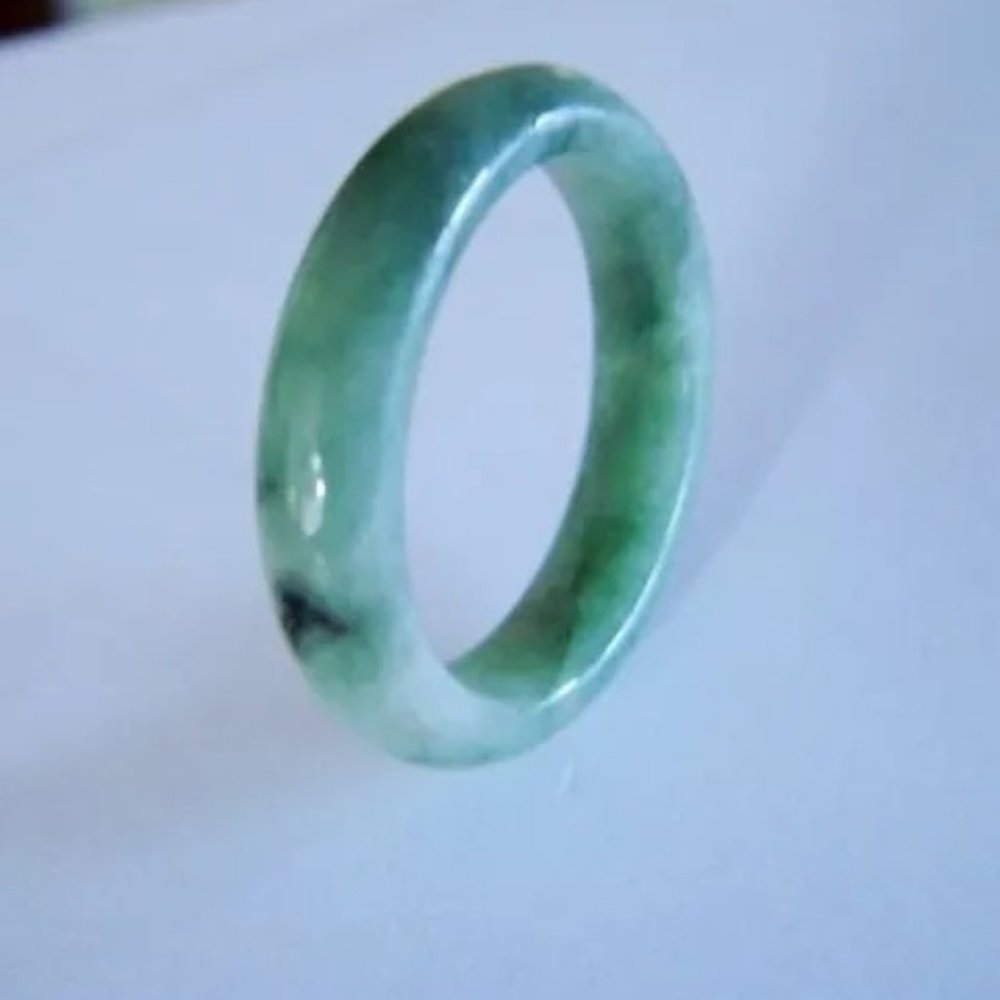 Natural Jadeite Jade Ring SZ 7.5